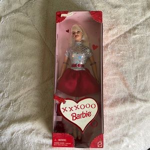 NRFB XXXOOO Barbie ~ 1999 ~ Valentines Special Edition 💕